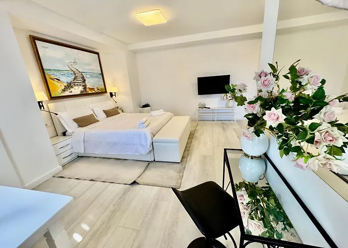 Leo'S City View Apartment By Pikhost Apartamento *