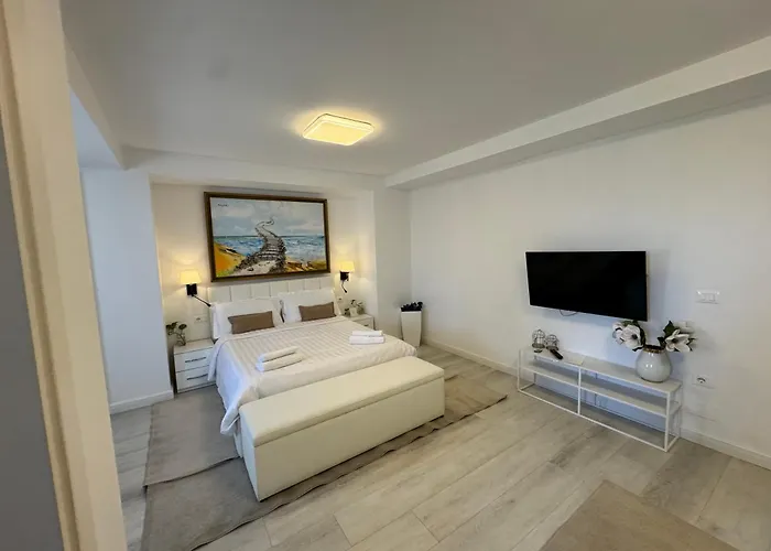 Leo'S City View Apartment By Pikhost Apartamento