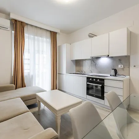 Leo's View By Pikhost *